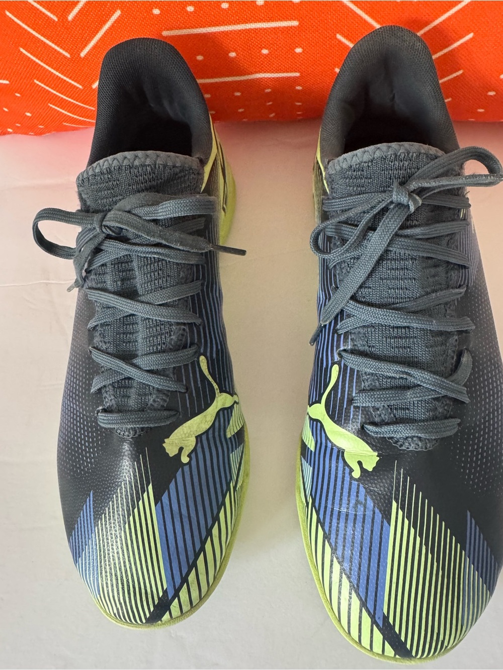 Puma Ladies Future 7 Athletic Soccer Shoes SZ 8